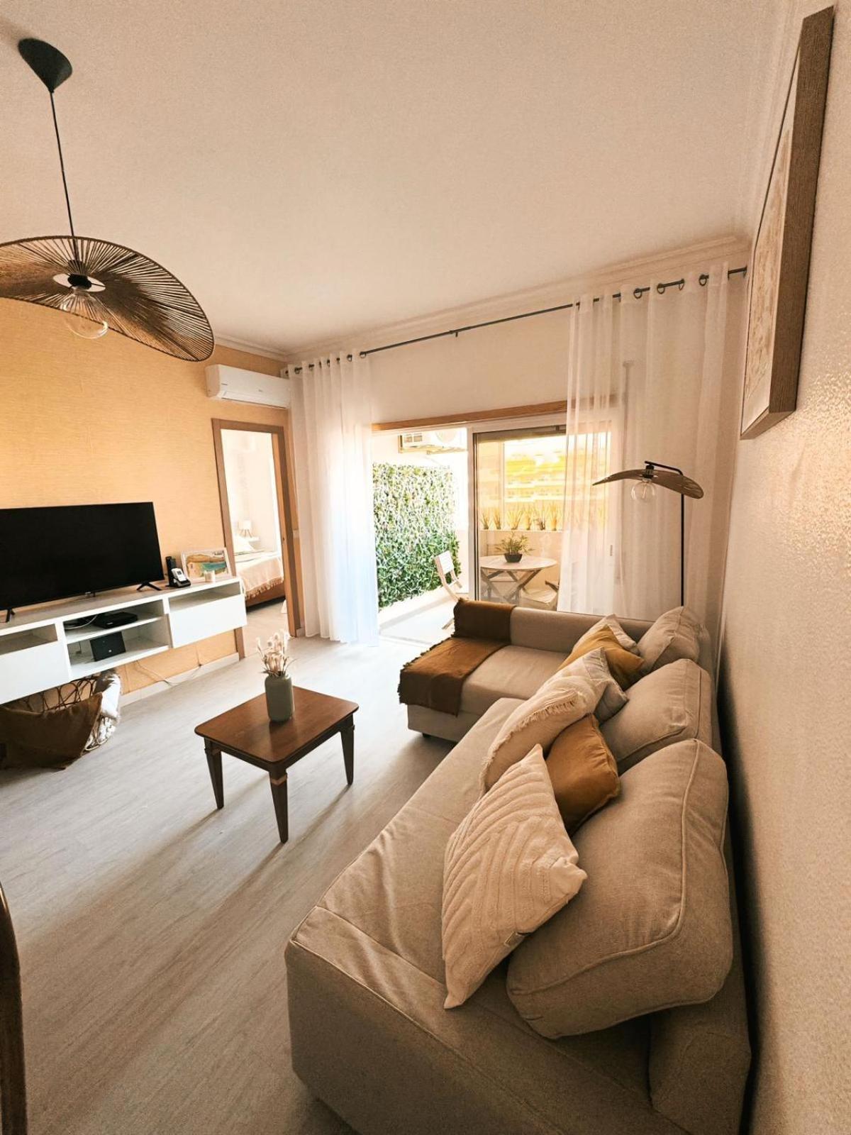 Ns Guesthouse Armacao de Pera Luaran gambar